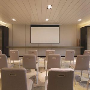 Hyatt House Shenzhen Airport